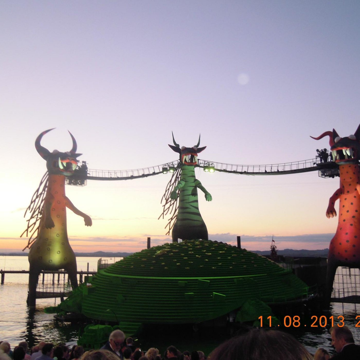 ブレゲンツ音楽祭2024 前衛演出のウェーバー「魔弾の射手」をNHKプレミアムシアターで観る -