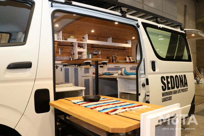 キャンピングカーのおしゃれな内装をチェック！豪華版から軽キャンパー、DIY例までキャンプ・アウトドア情報メディアhinata