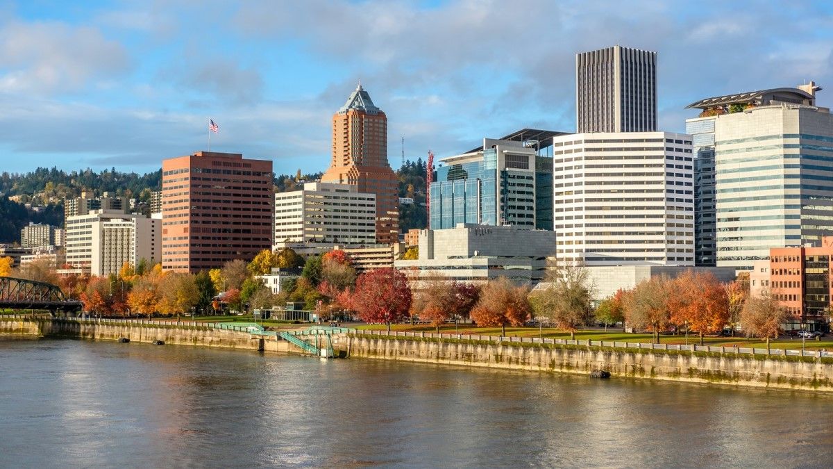 オレゴン皆既日食フェスティバルの入口、ポートランド 2FestivalTrip