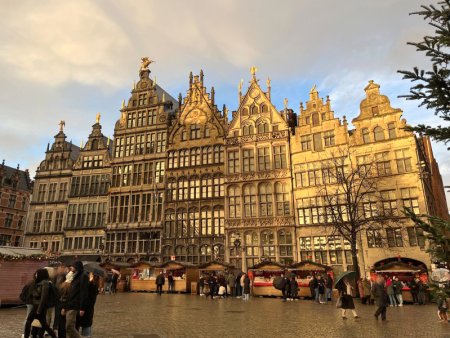 アントワープ港の港湾経営