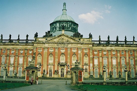 2015年9月ベルリン旅行記19 サンスーシ宮殿を見学します 1旅に病んで夢は枯野をかけ廻る -