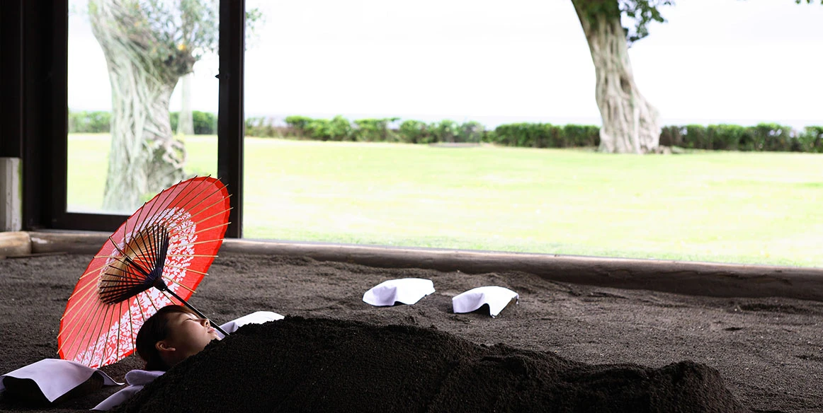 グループ旅行におすすめ！あったかポカポカ鹿児島の「砂むし温泉 砂風呂 」体験で大量の汗をかこう