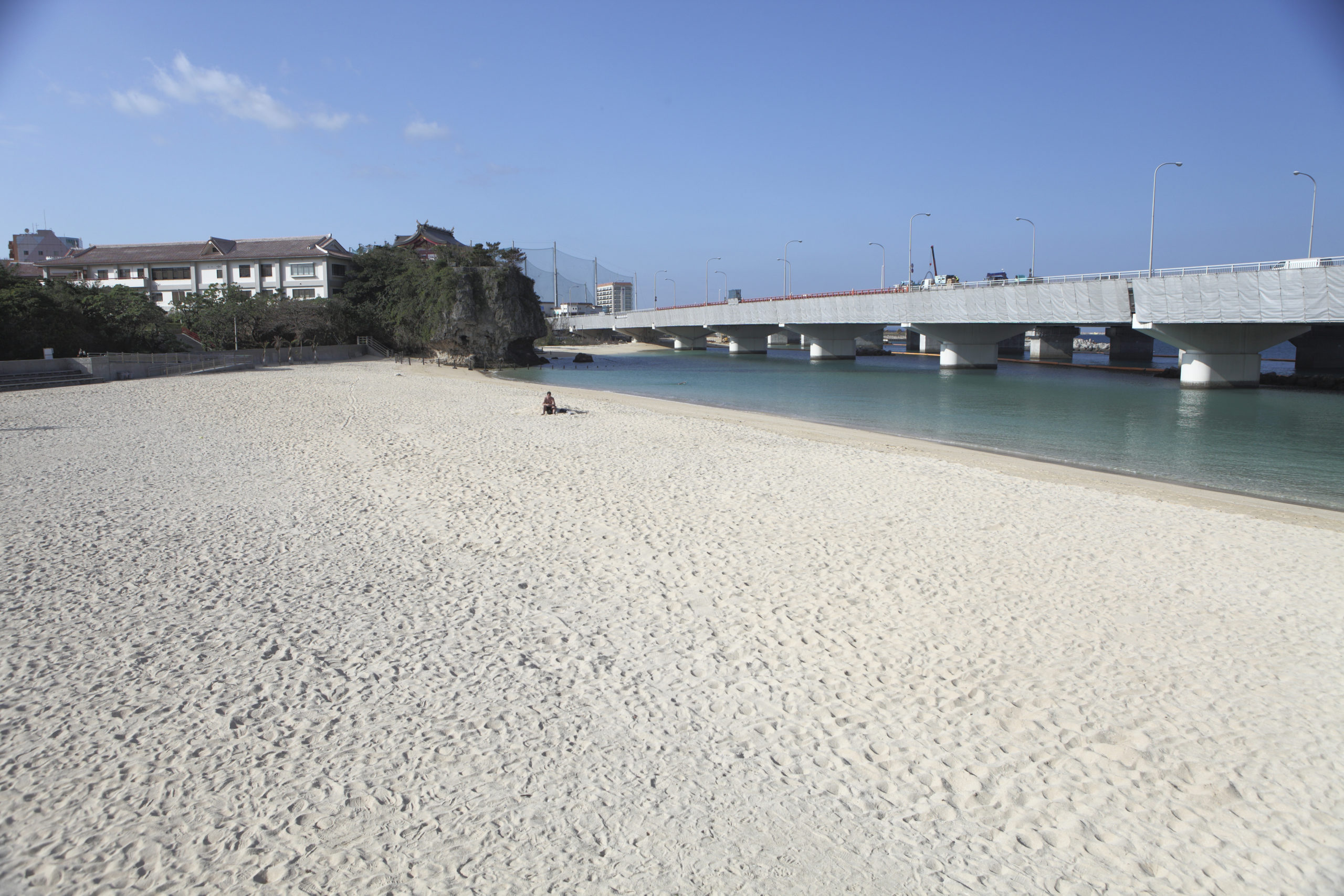 波の上ビーチ アクセス・営業時間・料金情報 -