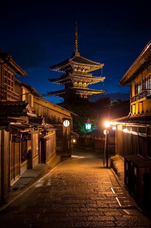 カメラ女子必見＊ロマンチックな時を演出する“ヨーロッパの素敵な夜景スポット”5選キナリノ