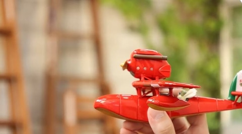 紅の豚』の登場機体 実は元ネタあった!? “水上機”の世界最速レース 国の威信を賭け 大戦中の戦闘機の元になった機体も乗りものニュース