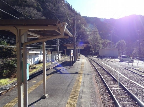 難路の嵐山縦断路線。28号系統。 - バス画像