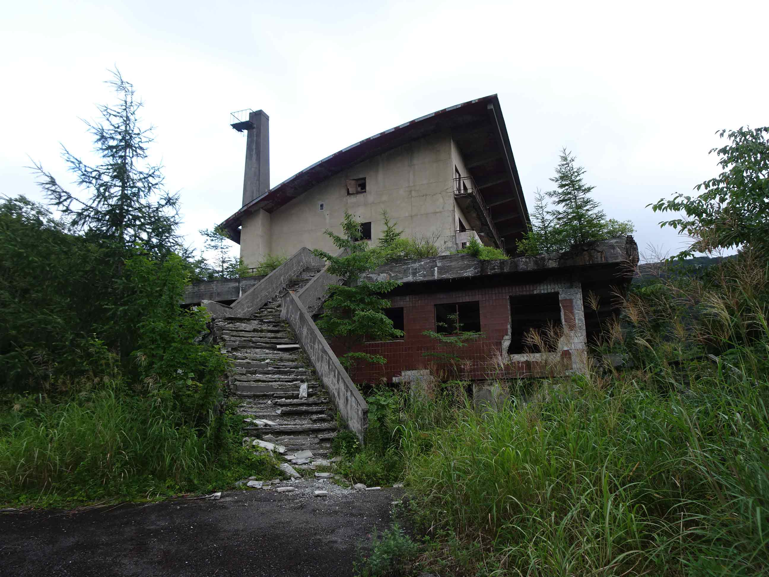 横向温泉ロッジ - 心霊ナビゲータ