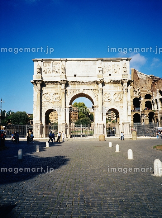 ローマ・コロッセオのそばにある「コンスタンティヌスの凱旋門」とは？たびこふれ