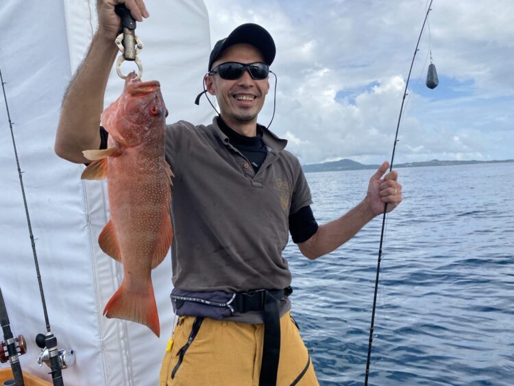 南部の釣れないルアーマン vol.2:イシミーバイしか居ない？沖縄秘境釣りポイント☆漆ルアーで即HIT！！ wood