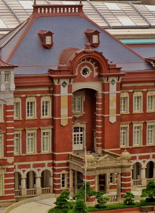 東京駅から丸ビル・新丸ビルへのアクセス。おすすめの行き方をご案内します。東京駅及び首都圏主要駅からのおすすめスポットへのアクセス方法