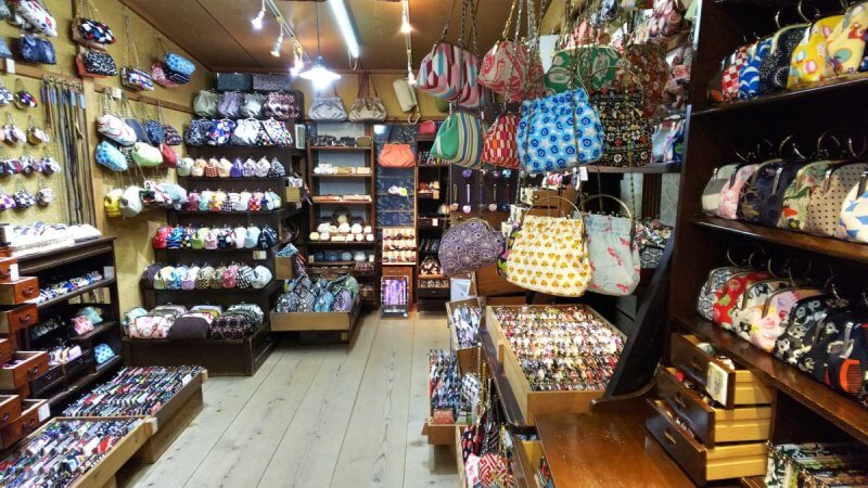 和雑貨御朱印帳専門店「京都ごりやく堂」