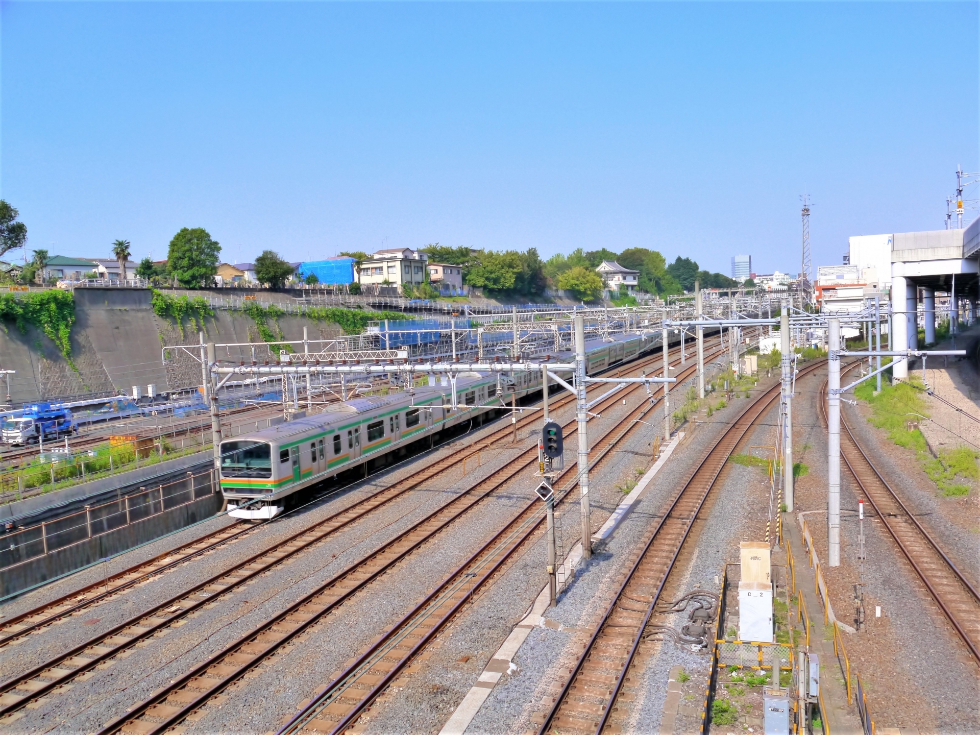 京成電鉄乗りつぶし② 下御隠殿橋で四季島をみる :