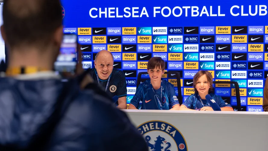 チェルシー スタンフォードブリッジスタジアムツアー ロンドンオプショナルツアーオプショナルツアー・現地ツアーの みゅう