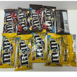 ✔️六甲山牧場 @ 神戸 神戸チーズ入りソフトクリーム🐄🍦濃厚なソフトにほんのりチーズが感じられて美味しかった！牧場にいるポニーや羊さんにも癒された〜〜✨牧場で食べるソフトクリームは0カロリーもめし_兵庫 もめし_神戸