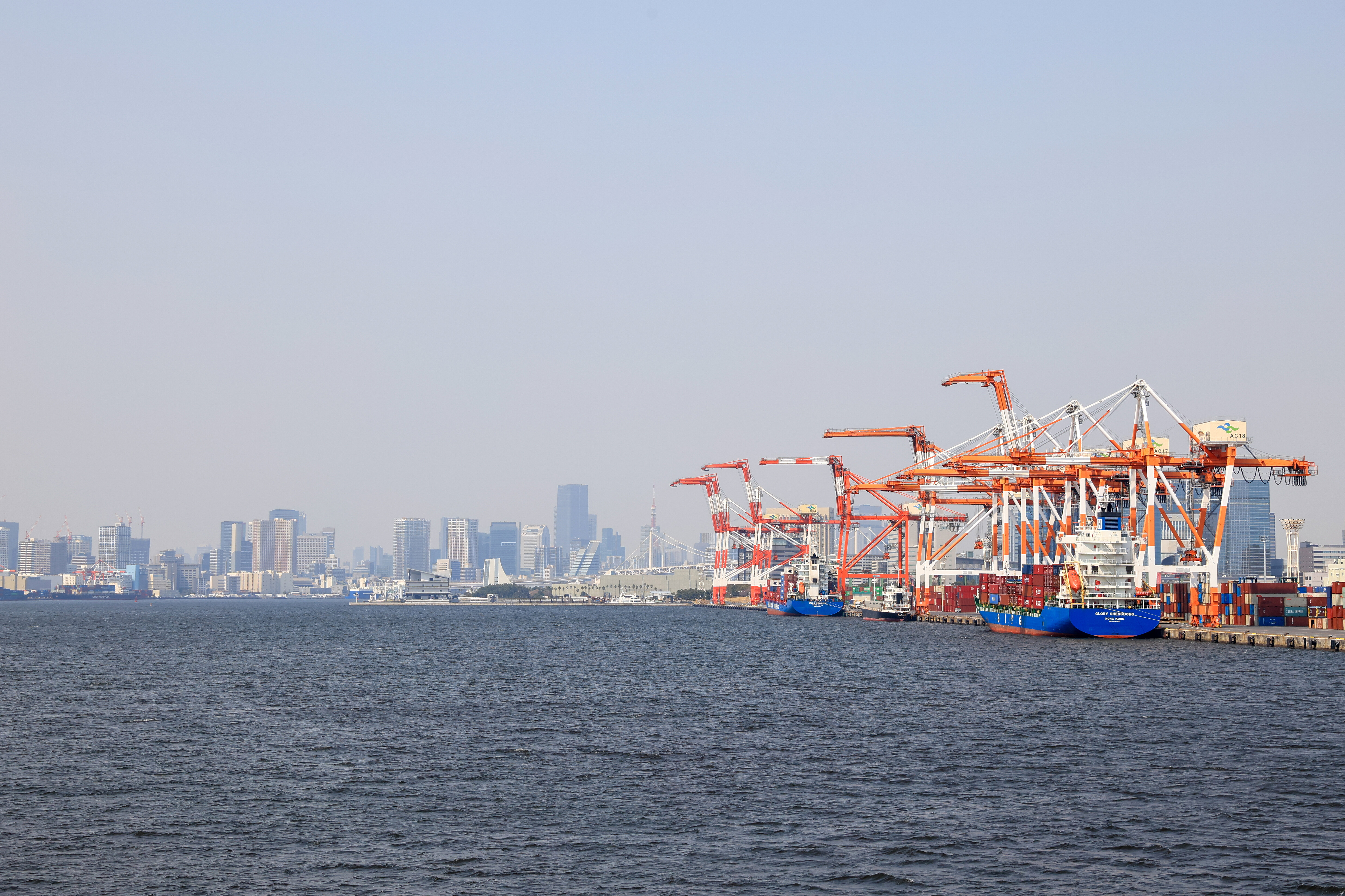 東京港クルーズターミナル - YouTube