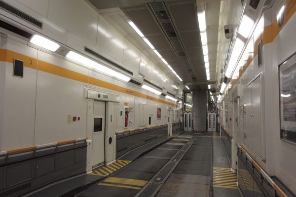 列車で飲みたい パリ～ロンドン 国際特急ユーロスター、ドーバー海峡で飲む