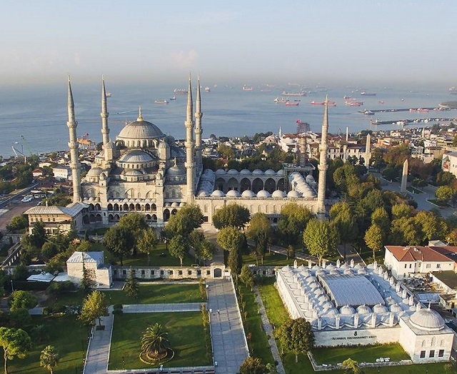 ブルーモスクスルタンアフメットへのプライベートイスタンブール空港送迎 2025