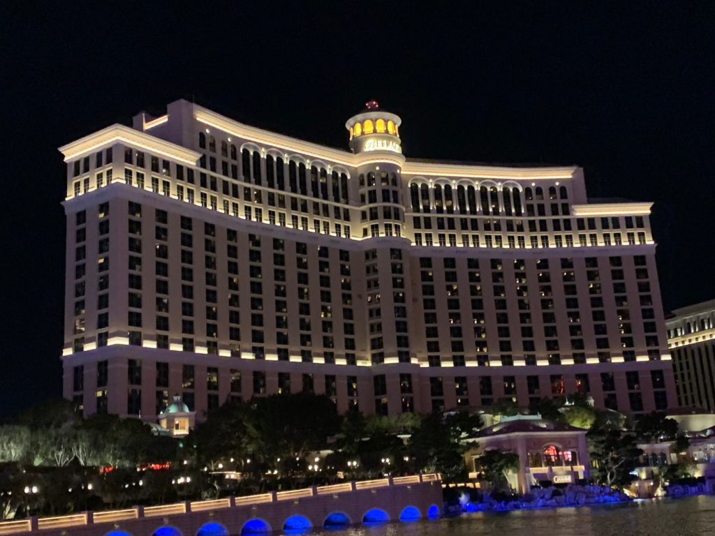 圧巻！！名物ラスベガス•ベラージオの噴水ショーTrip.com ラスベガス