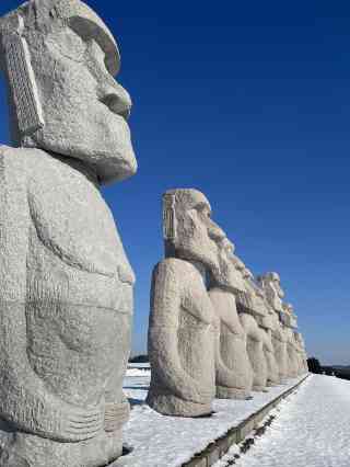 🗿🗿🗿真駒内滝野霊園北海道旅行北海道観光北海道カメラ部北海道カメラ女子の会北海道写真部札幌観光札幌旅行観光客写真スポット 記念写真インスタ映え ？霊園モアイ像モアイラベンダー畑ラベンダー🗿大仏大仏様大仏殿マジック