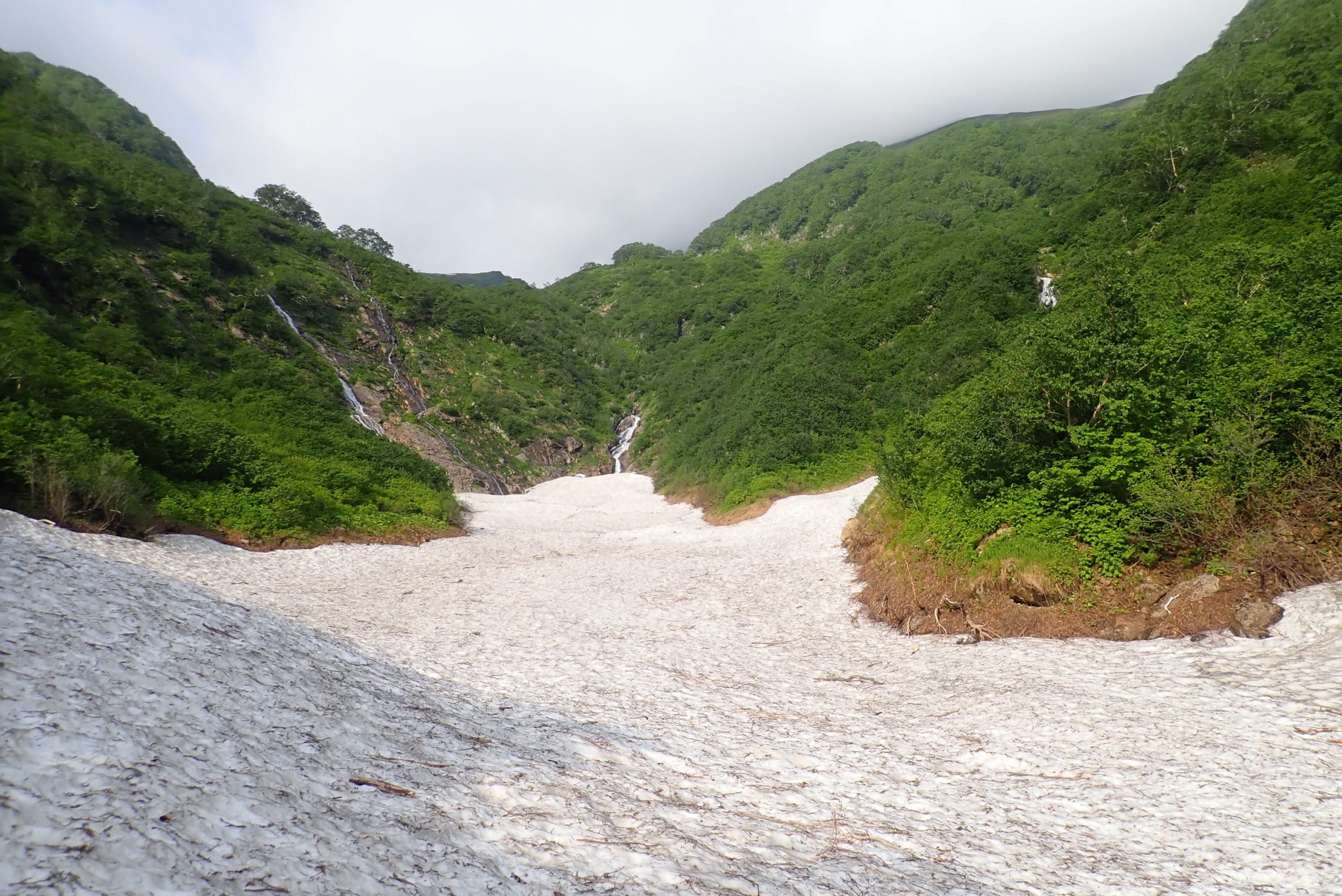 日高山脈第二の高峰 カムイエクウチカウシ山登頂西遊旅行の添乗員同行ツアー 147号