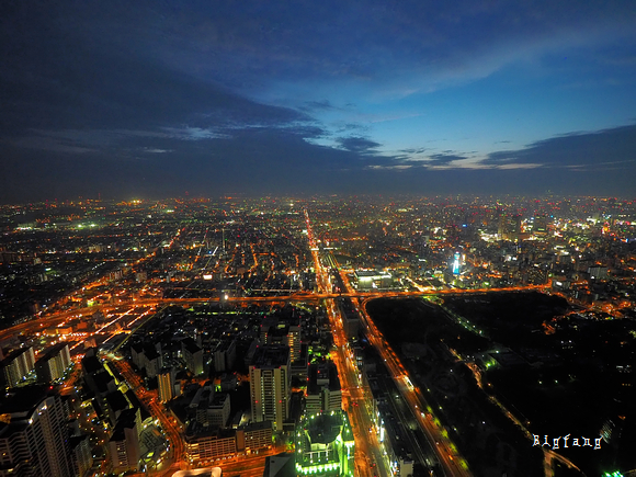 あべのハルカス」の展望台からの眺めと夜景 : 超高層マンション・超高層ビル