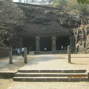 インド🇮🇳ムンバイ ９割の日本人が行かない世界遺産 ”エレファンタ島” って