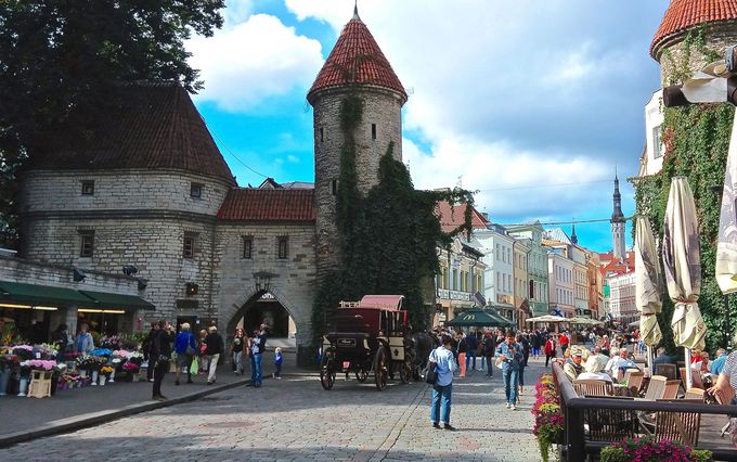 おとぎ話の世界へ飛び込もう。ヨーロッパのメルヘンな美しい街並み7選RETRIP リトリップ