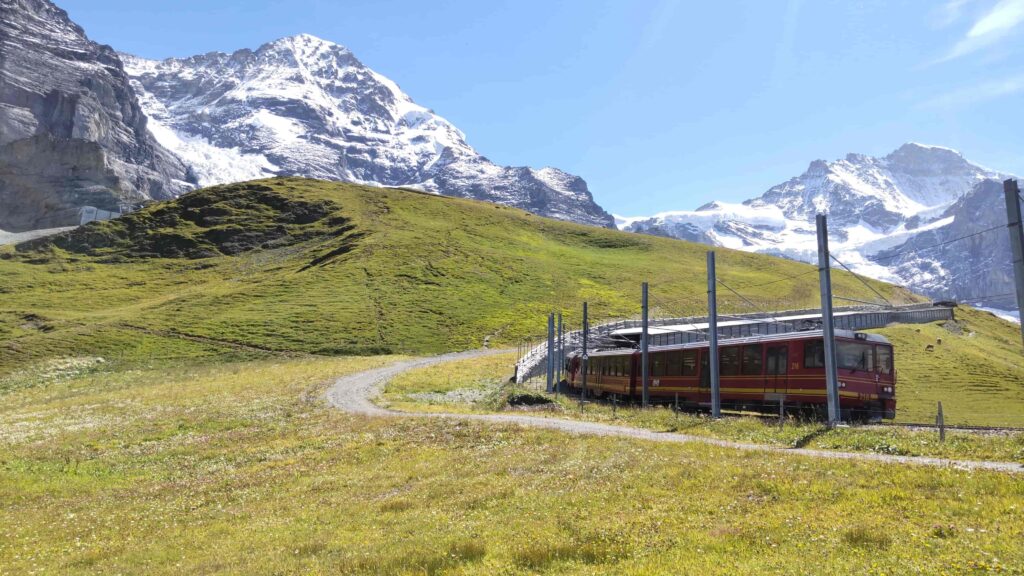 ユングフラウヨッホフィエッシャータール- ツアーとアクティビティエクスペディア