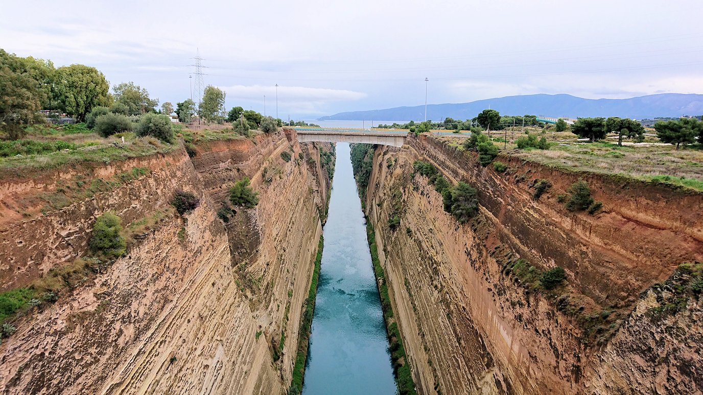 コリント個人旅行ガイド 2025年 ：おすすめの周辺アクティビティ、人気観光スポット、旅程の計画、宿泊施設、グルメ、交通機関、天気など、旅行に必要な情報が満載