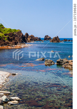 大野亀二ツ亀 外海府海岸新潟県一度は見てみたい佐渡の秘境 ジオパーク外海府海岸の雄大な自然の造形を歩いてみたDEFENDERで巡る冬の佐渡ひとり旅 第３話 ぶらり