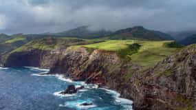 ハワイ、モロカイ島とマウイ島のモロカイ・ボヤージ・ヘリコプターツアーKlook