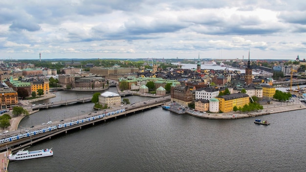 夏限定！イチオシのストックホルム絶景スポット市庁舎タワーから360度市内を見渡す地球の歩き方