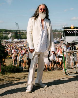 2025年 グラストンベリー・フェスティバルを日本から見るには？VPNで視聴可能に！ - VPN