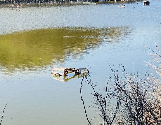 写真写真多数 瀬戸内海沿岸に突然現れる「水没ペンション村」のどかな町のすぐそばにある“奇妙すぎる廃墟”に行ってみた文春オンライン