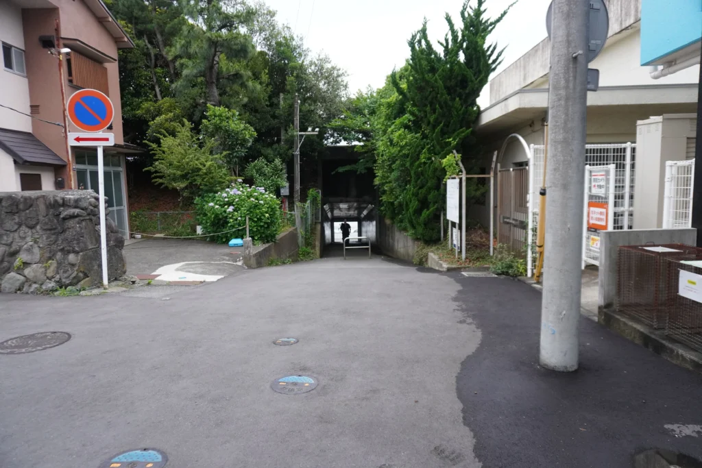 夏の絶景！ニノ浜海岸トンネルの魅力