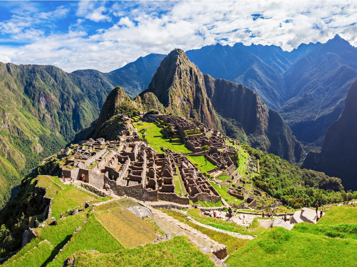 秘魯印加古國~ 馬丘比丘、的的喀喀湖、加贈納斯卡線飛行、3晚五星12日- 國外團體旅遊 東南旅遊網