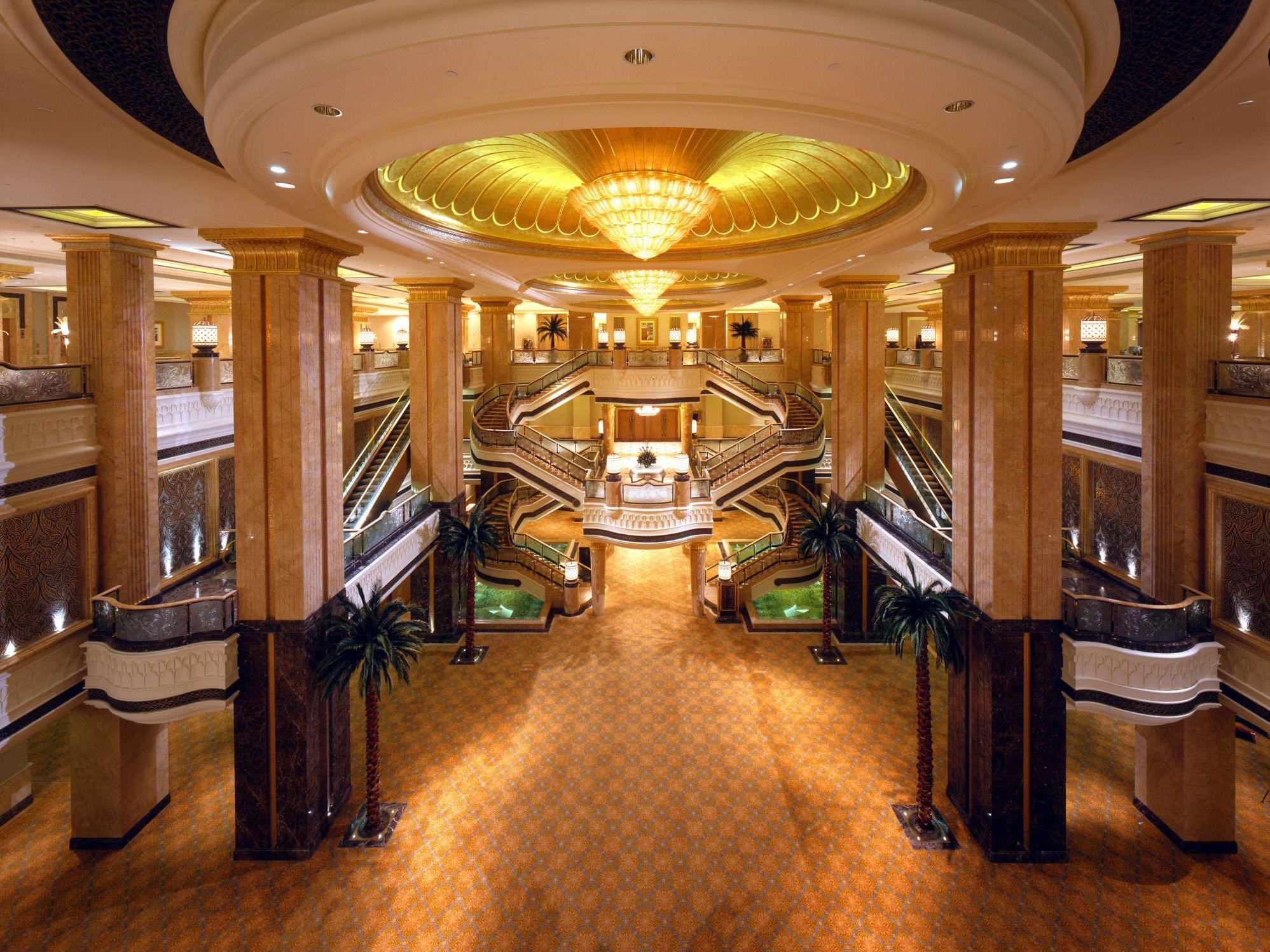 エミレーツ パレス チケット＆ツアーゲットユアガイドGetYourGuide