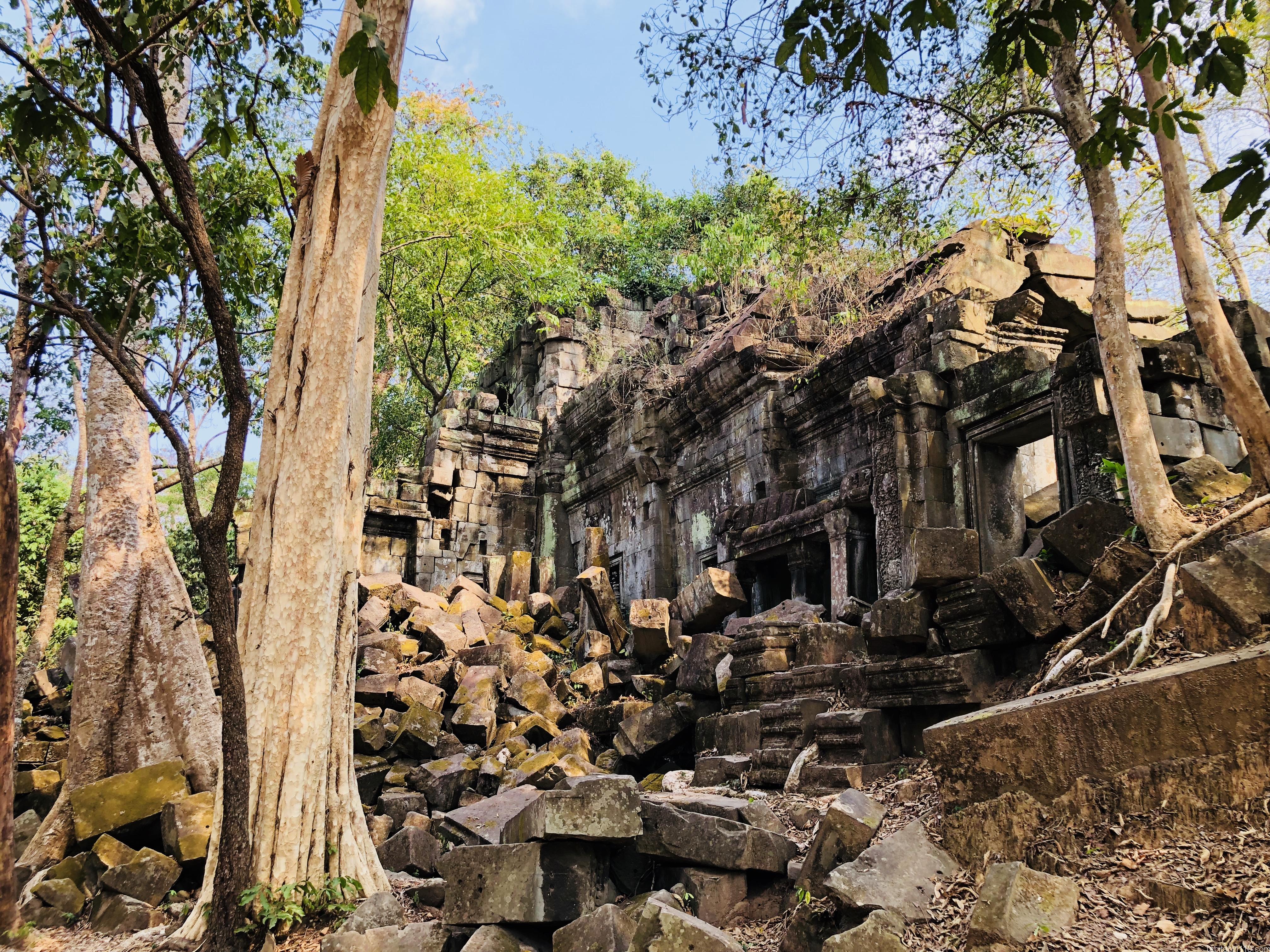シェムリアップの中心地からベンメリア遺跡までのアクセス方法:レンタルバイクで行った記録カンボジア アンコールワット旅行 - 世界のどこかから
