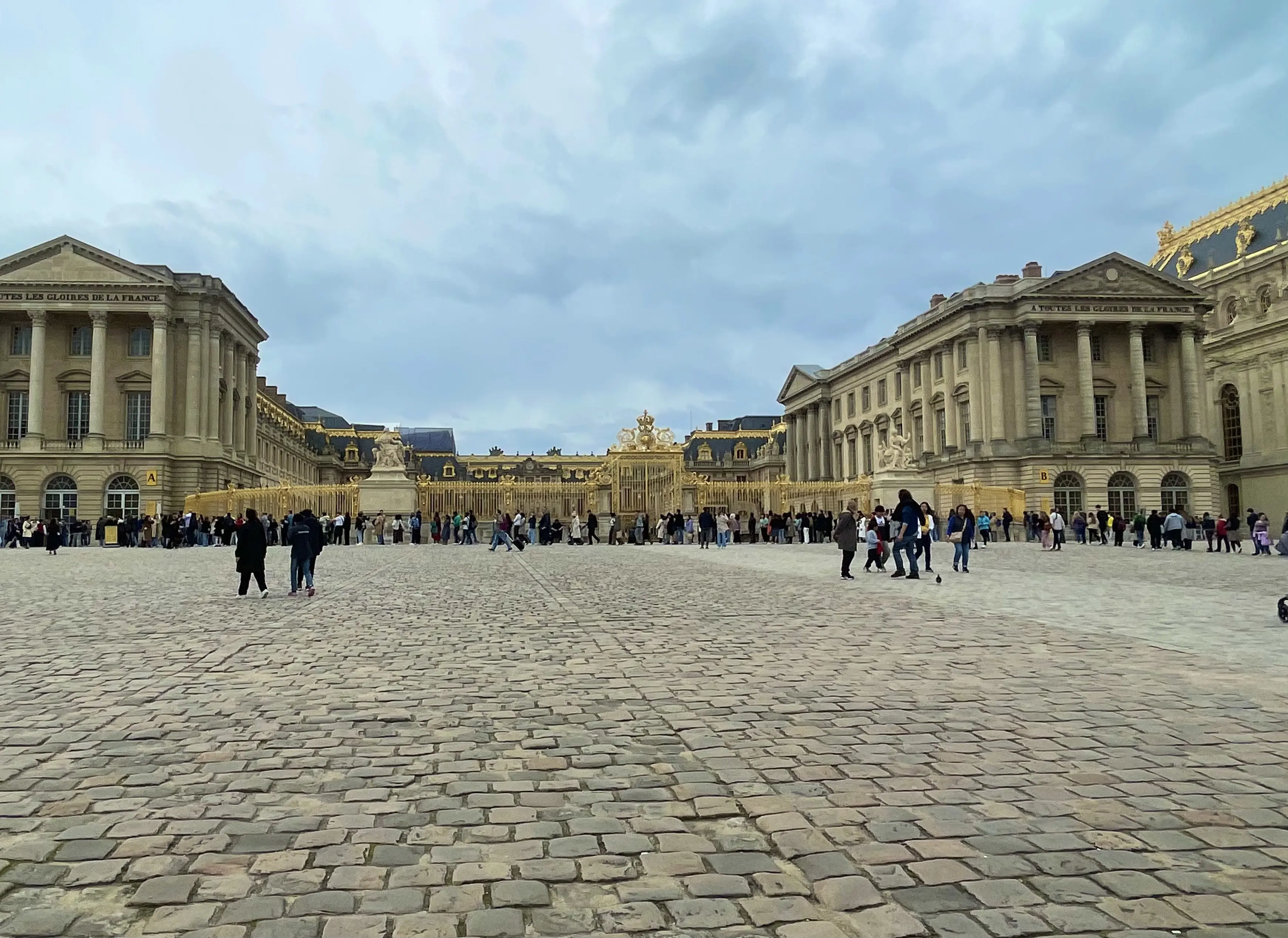 ヴェルサイユ宮殿と庭園