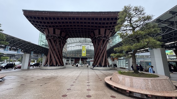 石川県金沢市金沢駅 ＜アゼスタ観光地ブログ＞アゼスタ 日本国内 観光地画像ブログフリー素材写真