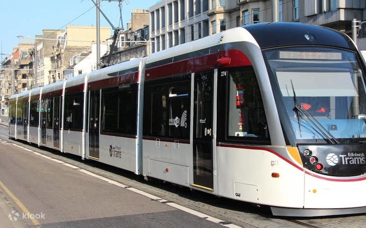 エディンバラ空港 - Wikipedia