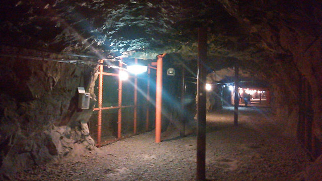 松代象山地下壕をぼっち歩き - ASOBO