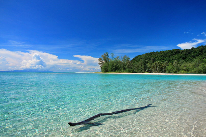 タイの美しいビーチ フォートラベル