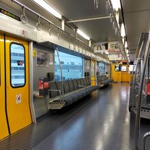 オユ10冷房車をつないだ普通列車 - 転轍器