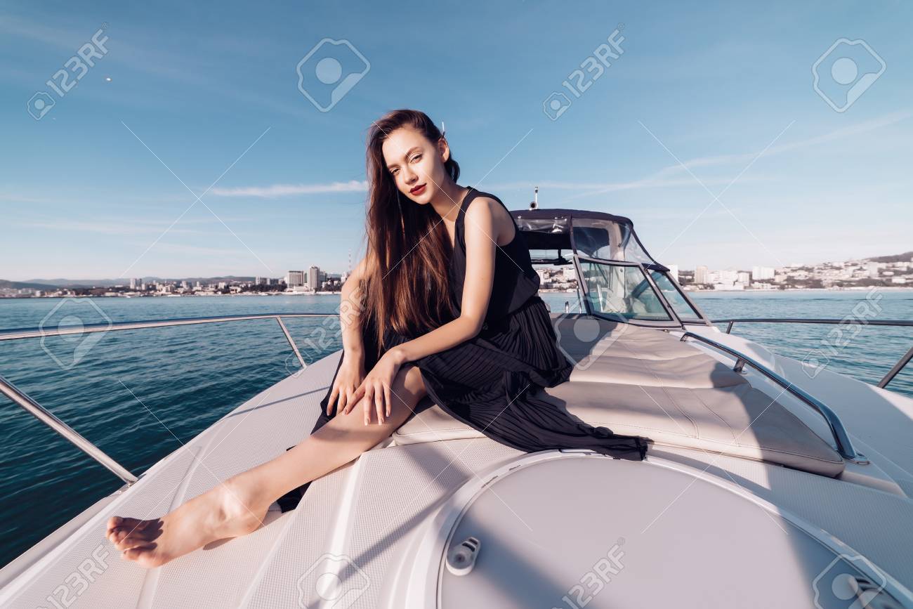 高級車が走る”世界で2番目に小さい”お金持ちの国「モナコ公国」ニースからバスで日帰り一人旅 : neige+ 手作りのある暮らし