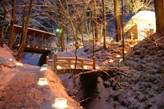 コラムページ⑥この冬オススメのデートスポットのコピー 1 -