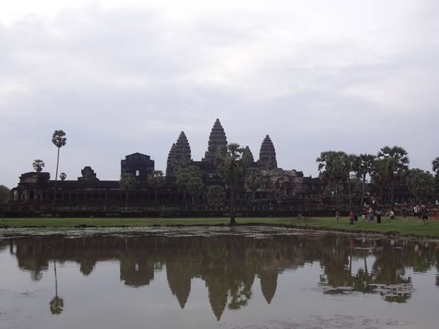 アンコールワットは朝日と夕日鑑賞どっち？ツアーやおすすめスポット徹底ガイドMoe旅ブログ