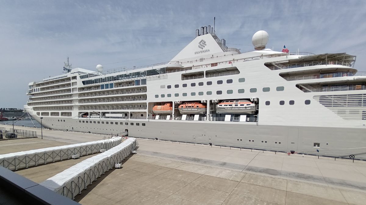 5 24-25 第7回多肉だョ!全員集合in金沢が金沢港クルーズターミナルで開催買って食べて旅していしかわ応援