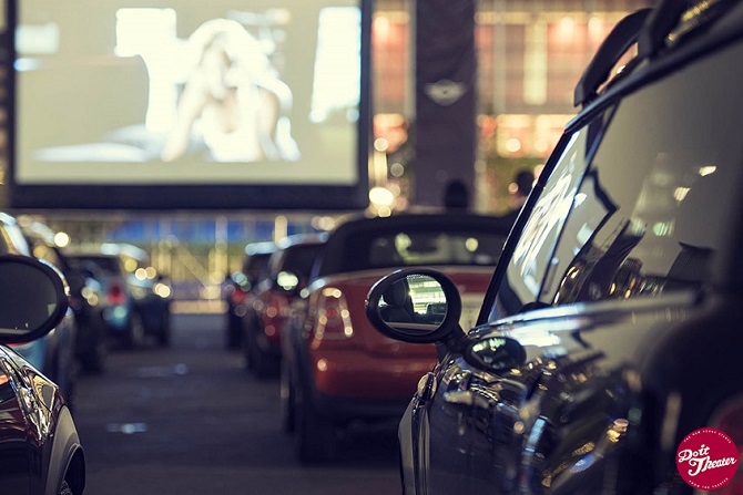 GWはドライブインシアターを満喫！横浜赤レンガ倉庫