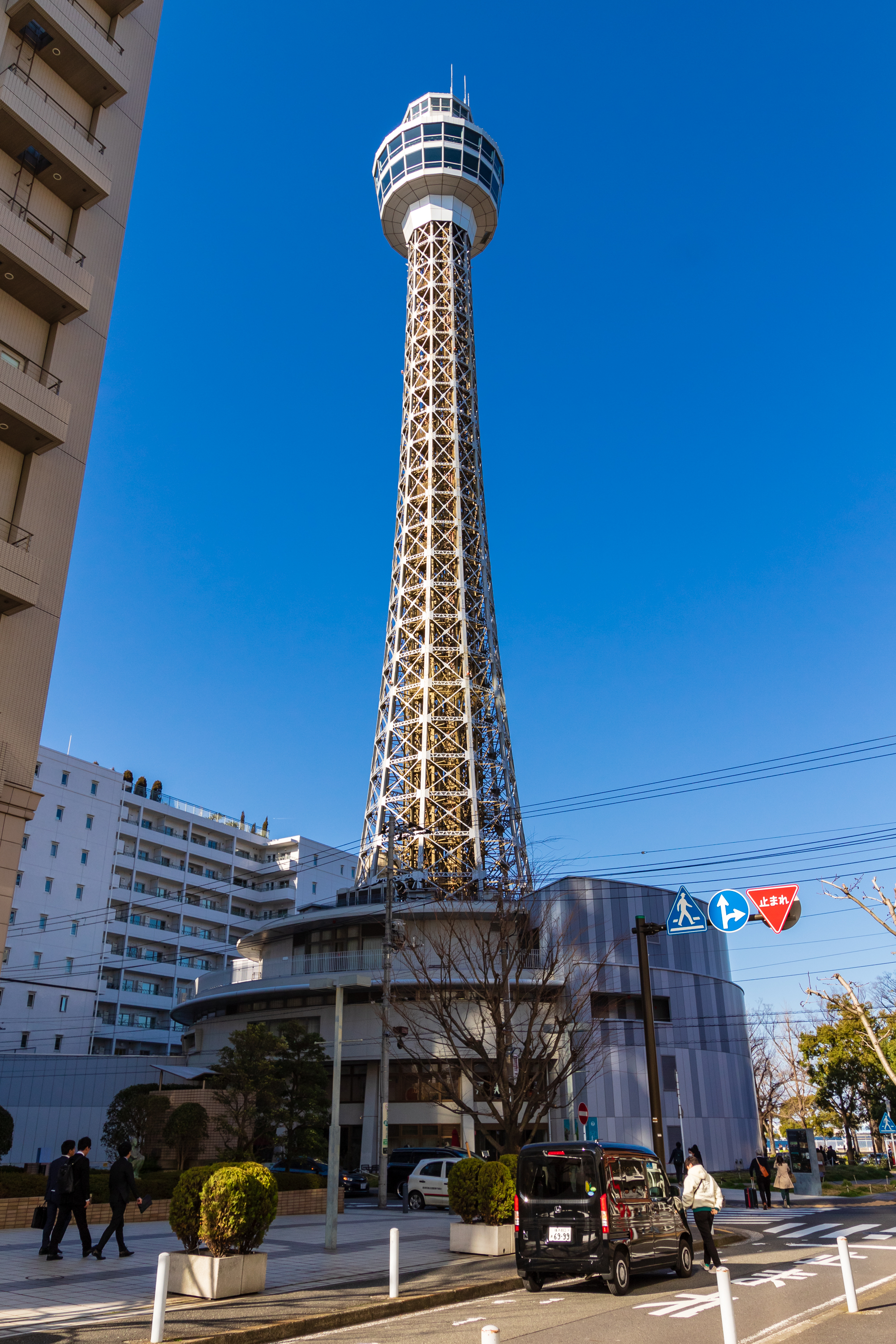 おかえり！横浜マリンタワー ３年半ぶり再オープン 夜景と映像融合の展望フロア47NEWS よんななニュース